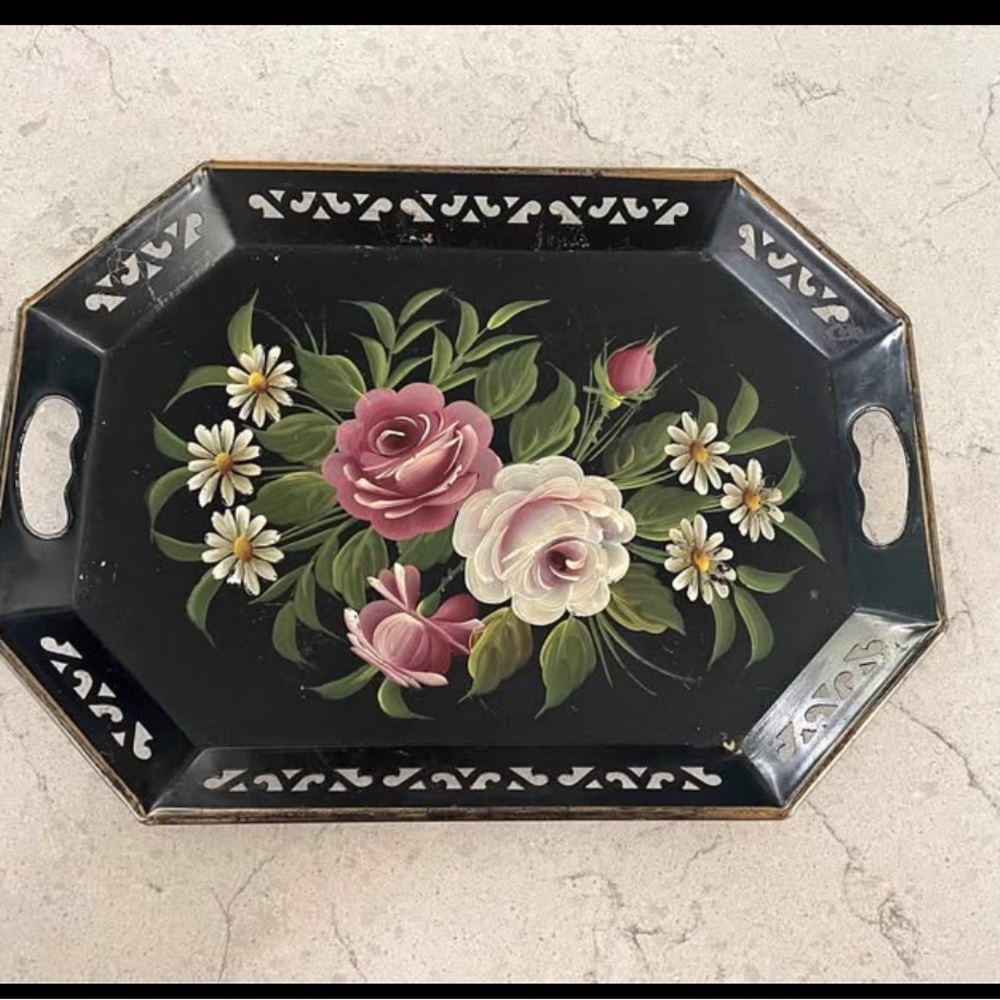 Beautiful Vintage Toler Floral Painted Black Metal Tray